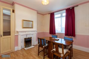 Dining Room- click for photo gallery